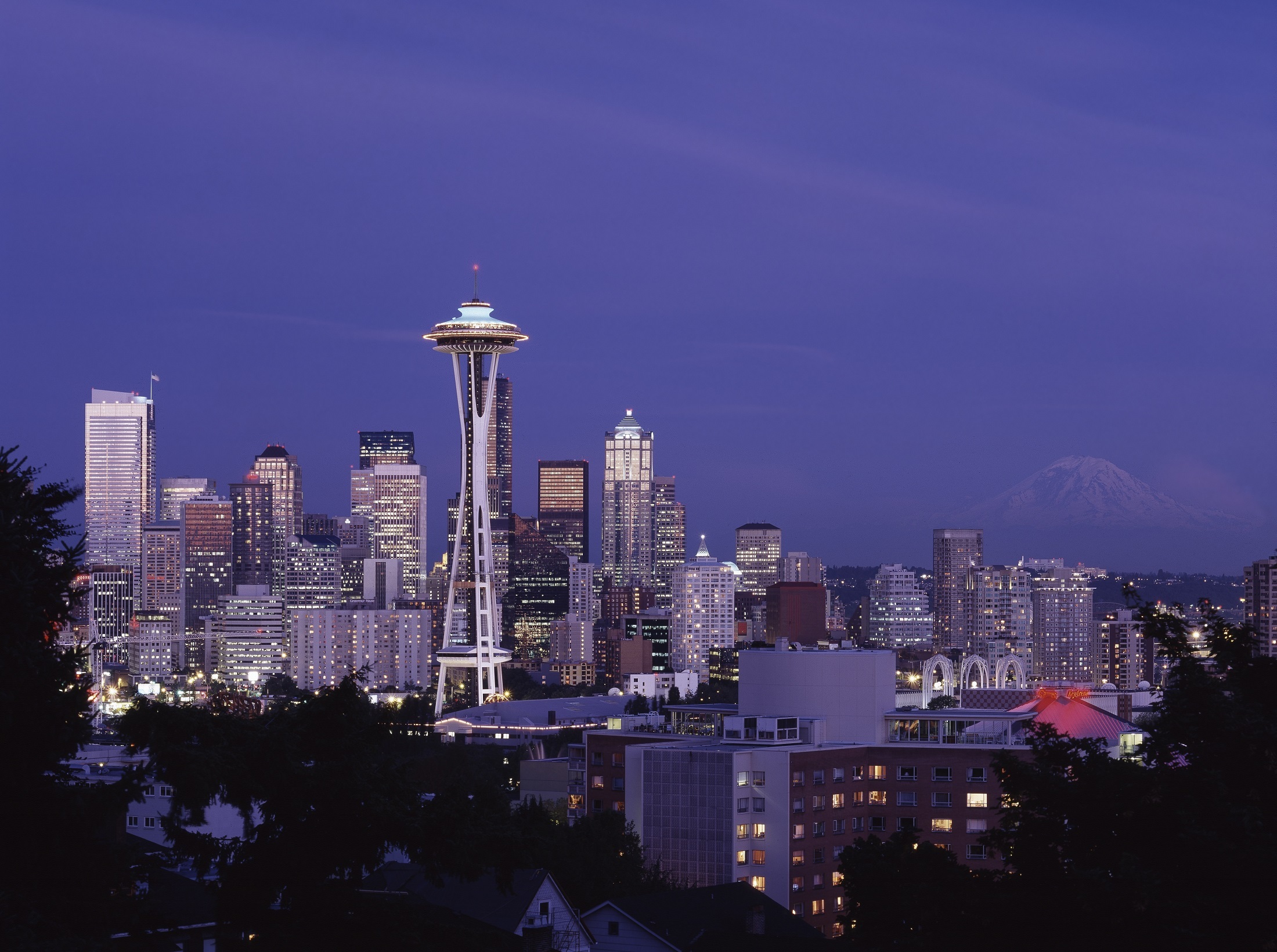 Skyline of Seattle Washington USA by skeeze