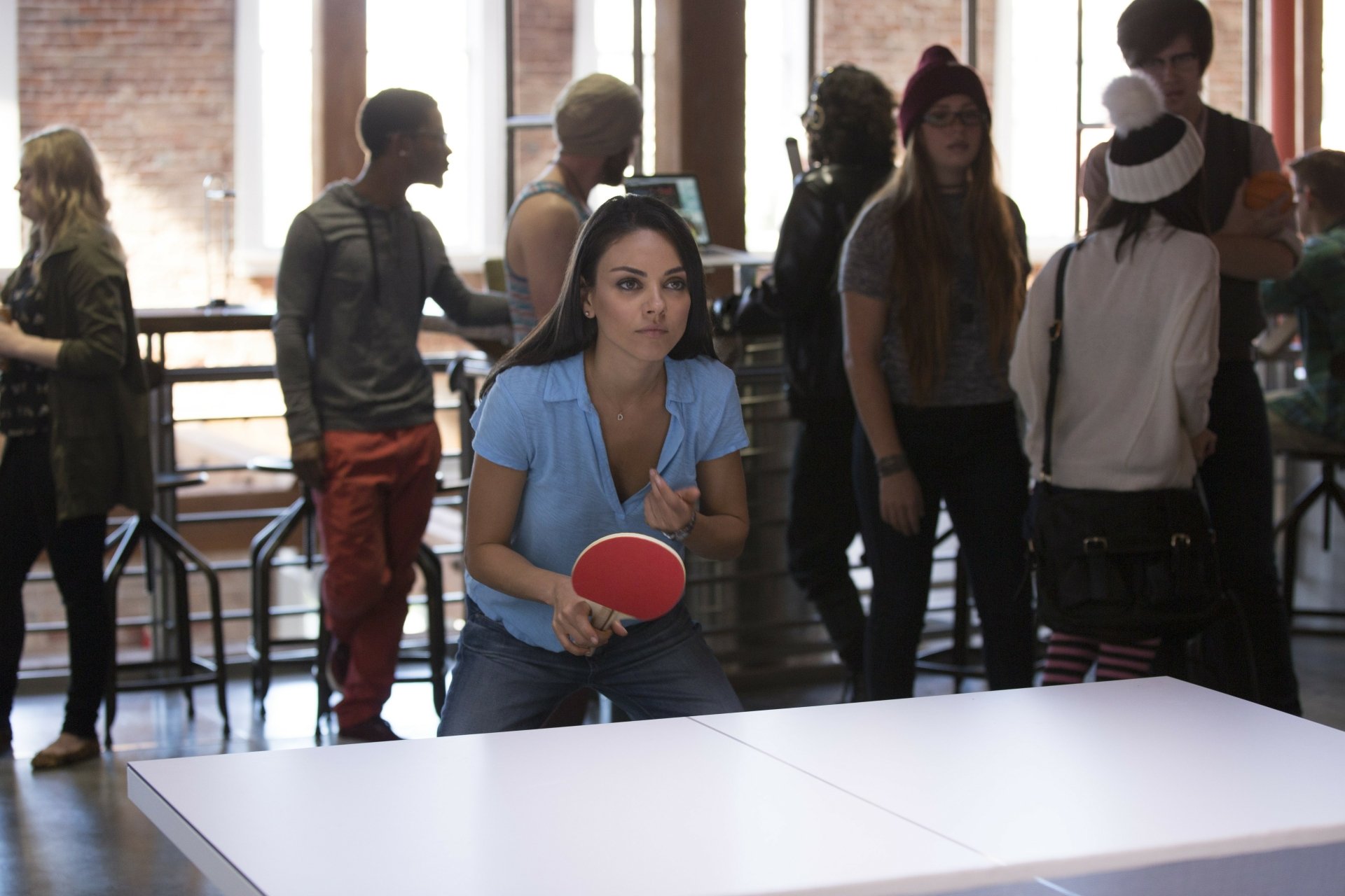 Download Amy Mitchell Mila Kunis Movie Bad Moms 4k Ultra HD Wallpaper