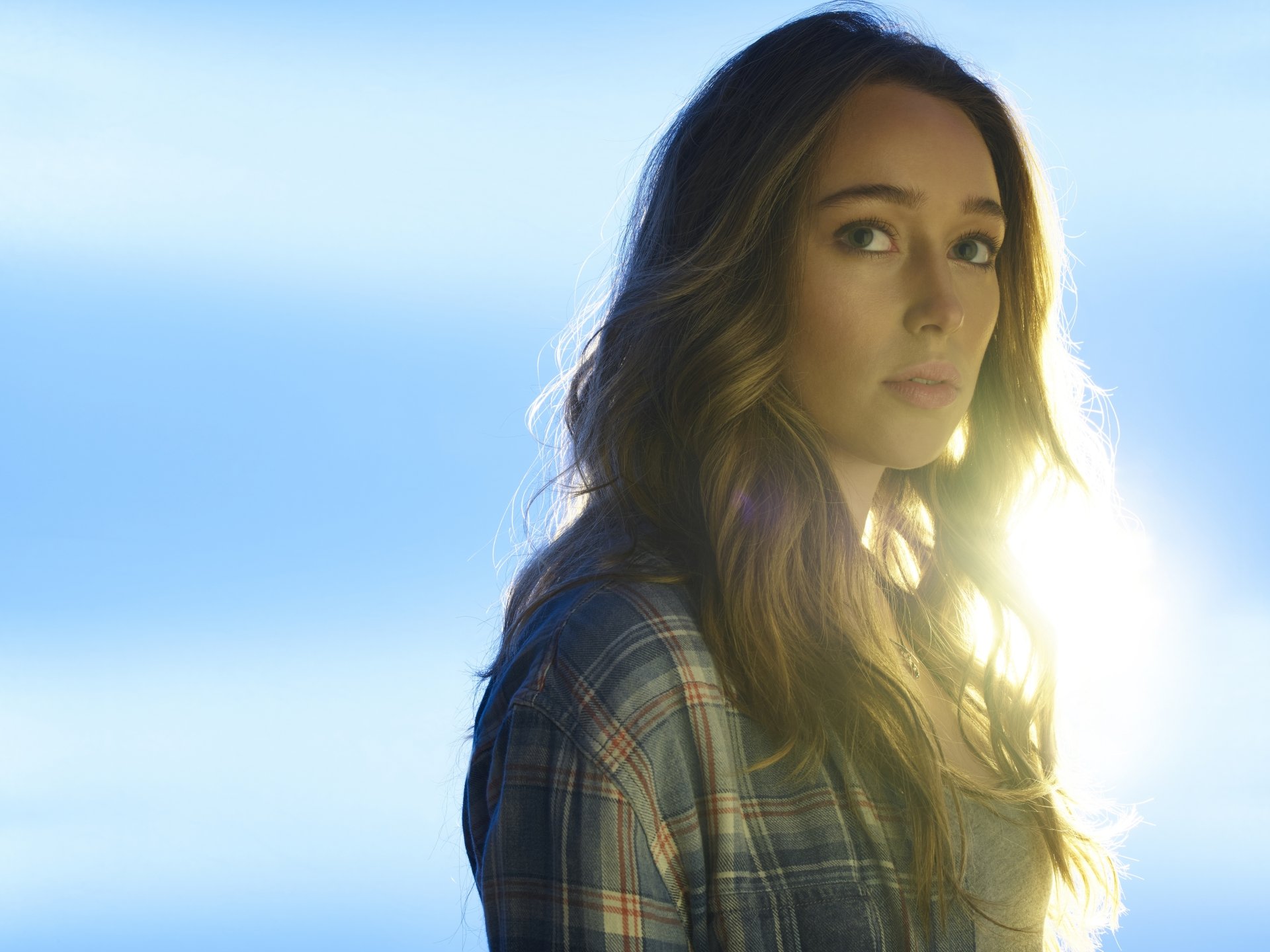 Alicia Clark: 8K Ultra HD Wallpaper from Fear the Walking Dead