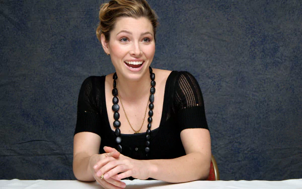 Celebrity Jessica Biel HD Desktop Wallpaper | Background Image