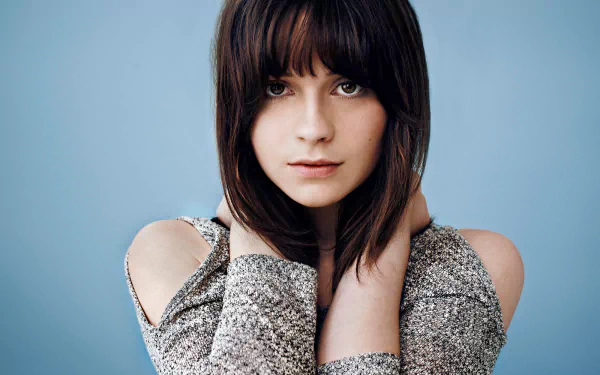 English singer face brown eyes brunette music Gabrielle Aplin HD Desktop Wallpaper | Background Image