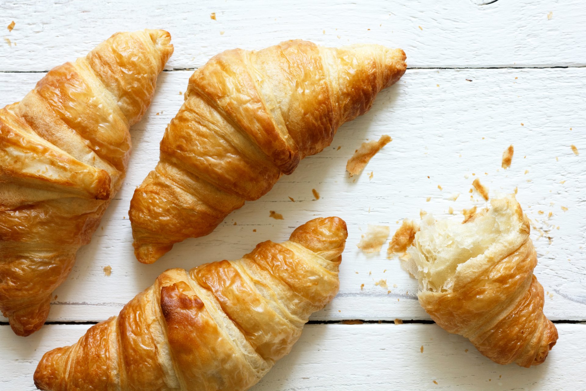 Download Breakfast Baking Food Croissant 4k Ultra HD Wallpaper