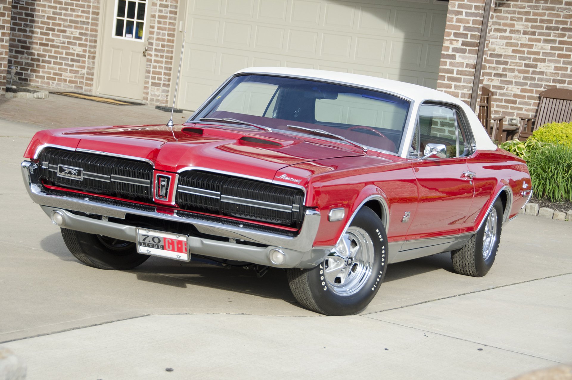 Download Muscle Car 1968 Mercury Cougar GT-E Vehicle Mercury Cougar GT-E HD Wallpaper