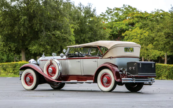  1930 Packard Deluxe Eight Sport Phaeton