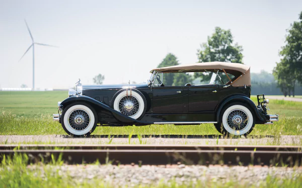  1930 Packard Deluxe Eight Sport Phaeton