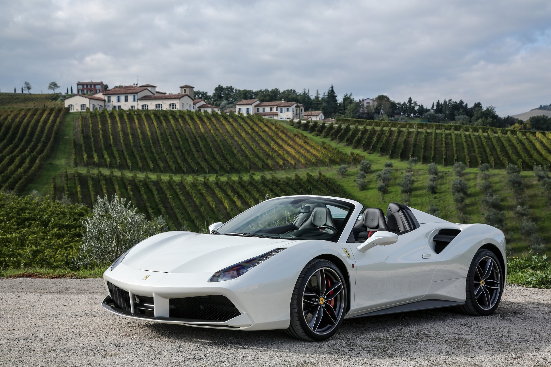 30 Ferrari 488 Spider Hd Wallpapers Background Images