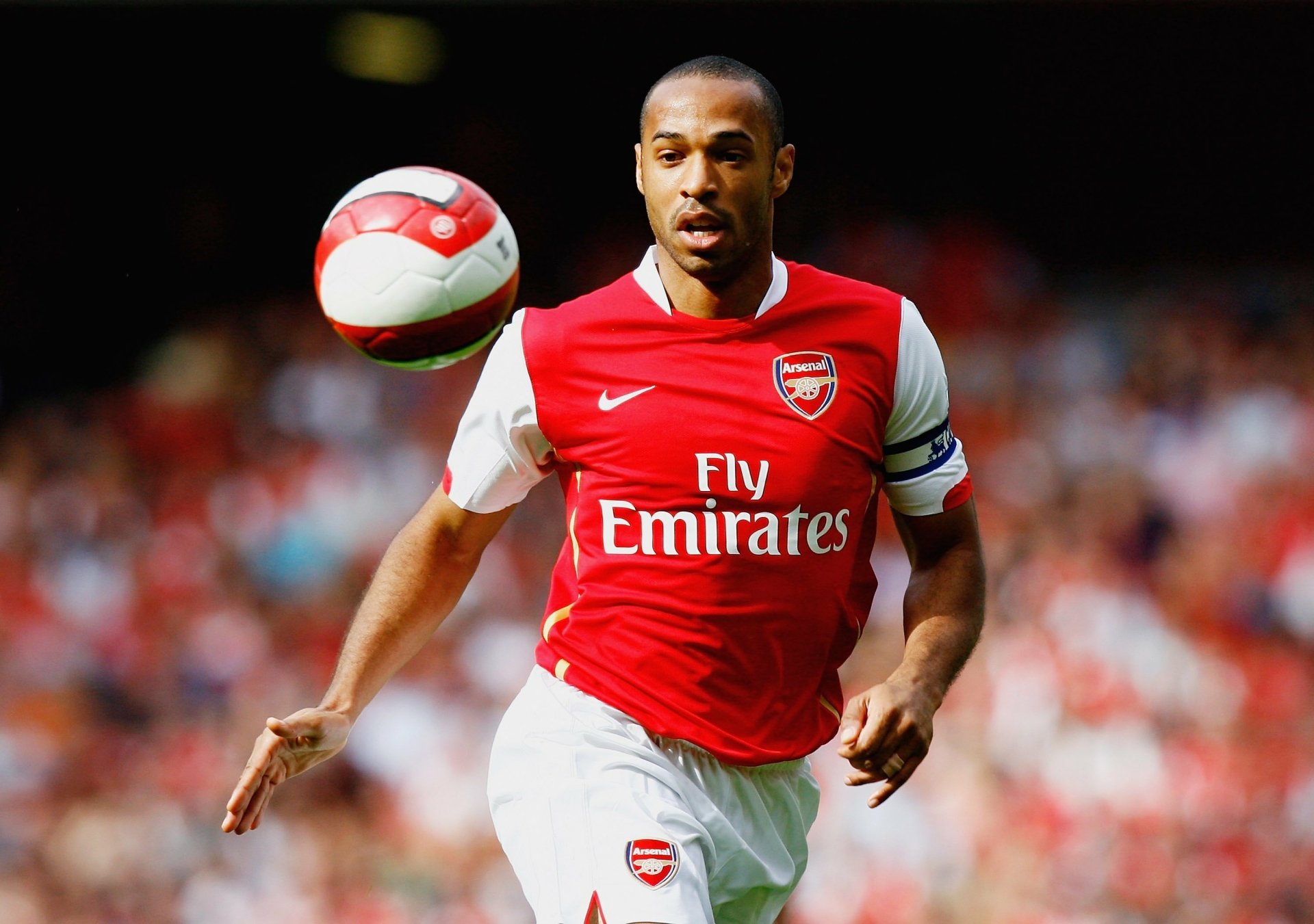 Download French Soccer Thierry Henry Sports HD Wallpaper