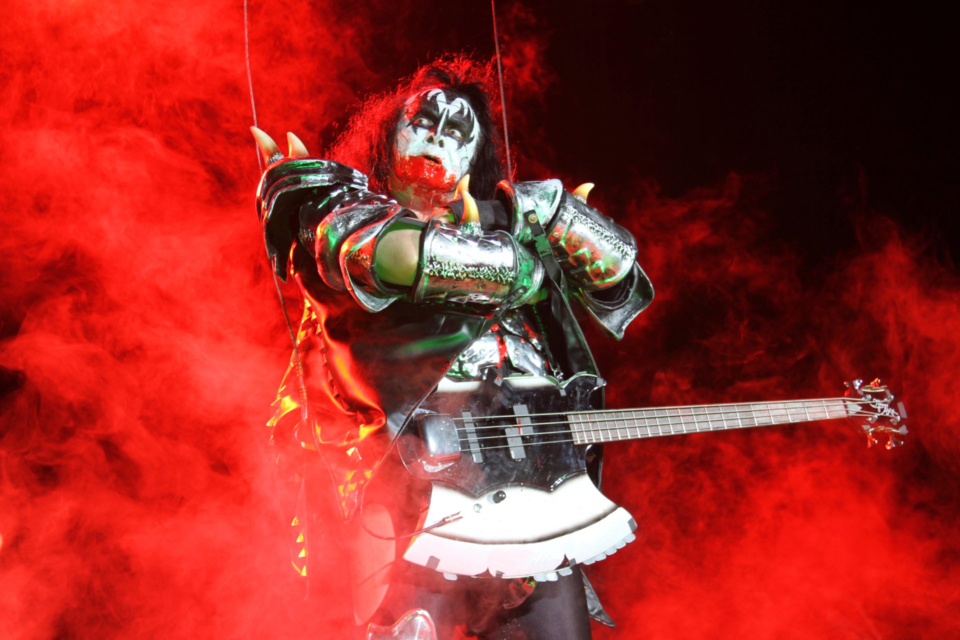 [10+] Gene Simmons Wallpapers