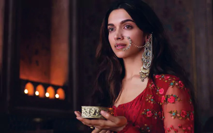 HD desktop wallpaper featuring Deepika Padukone as an Indian model and actress adorned with jewelry, from the Bollywood movie Bajirao Mastani.
