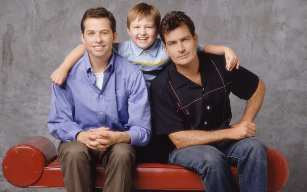 Charlie Sheen TV Show Two and a Half Men HD Desktop Wallpaper | Background Image