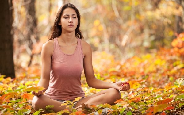 Women Yoga Brunette Bokeh Fall Leaf HD Wallpaper | Background Image