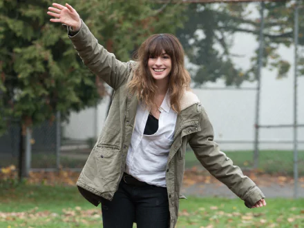 Anne Hathaway movie Colossal HD Desktop Wallpaper | Background Image