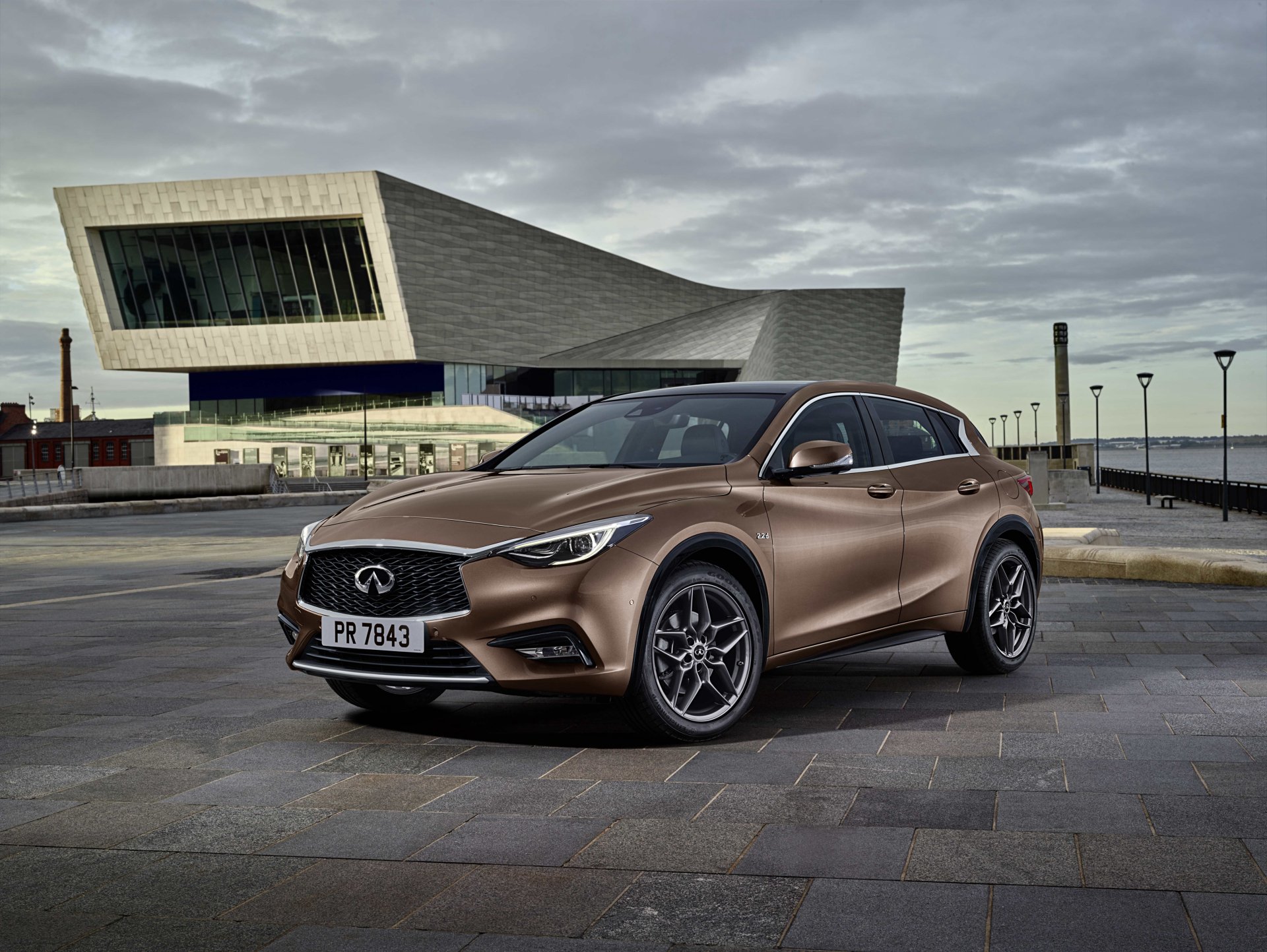 Download Car Infiniti Vehicle Infiniti Q30 4k Ultra HD Wallpaper