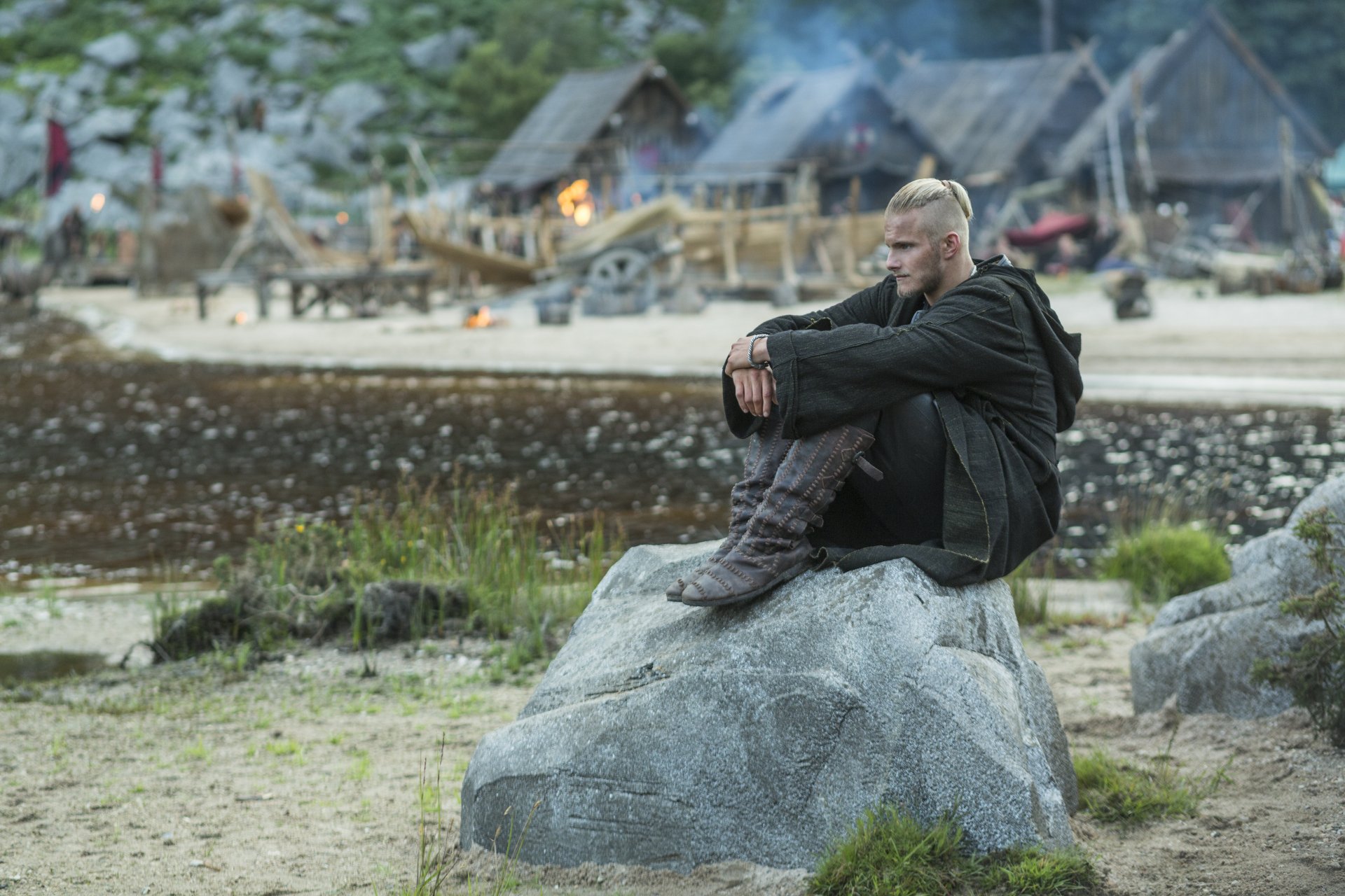 Download Bjorn Lothbrok Vikings (2013) TV Show 4k Ultra HD Wallpaper
