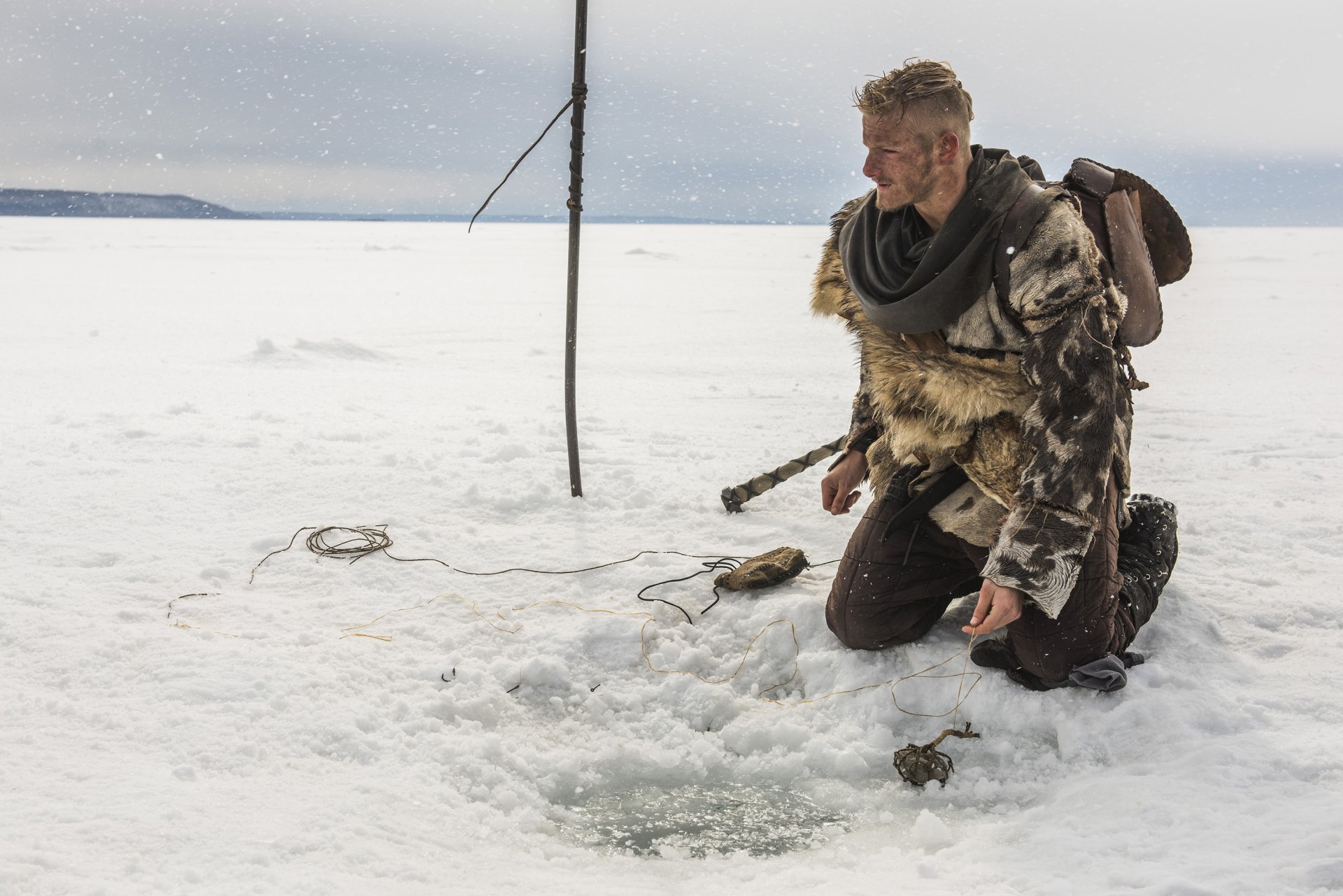 Download TV Show Vikings (2013) Bjorn Lothbrok HD Wallpaper