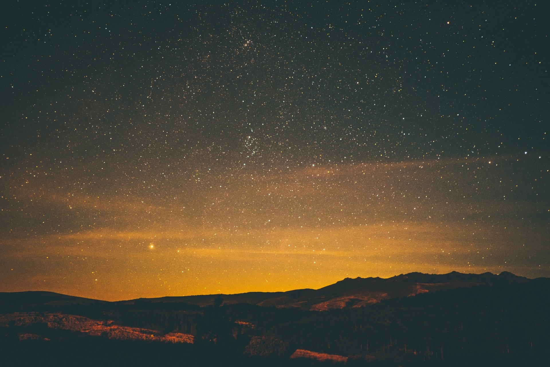 4K Ultra HD Starry Night Landscape