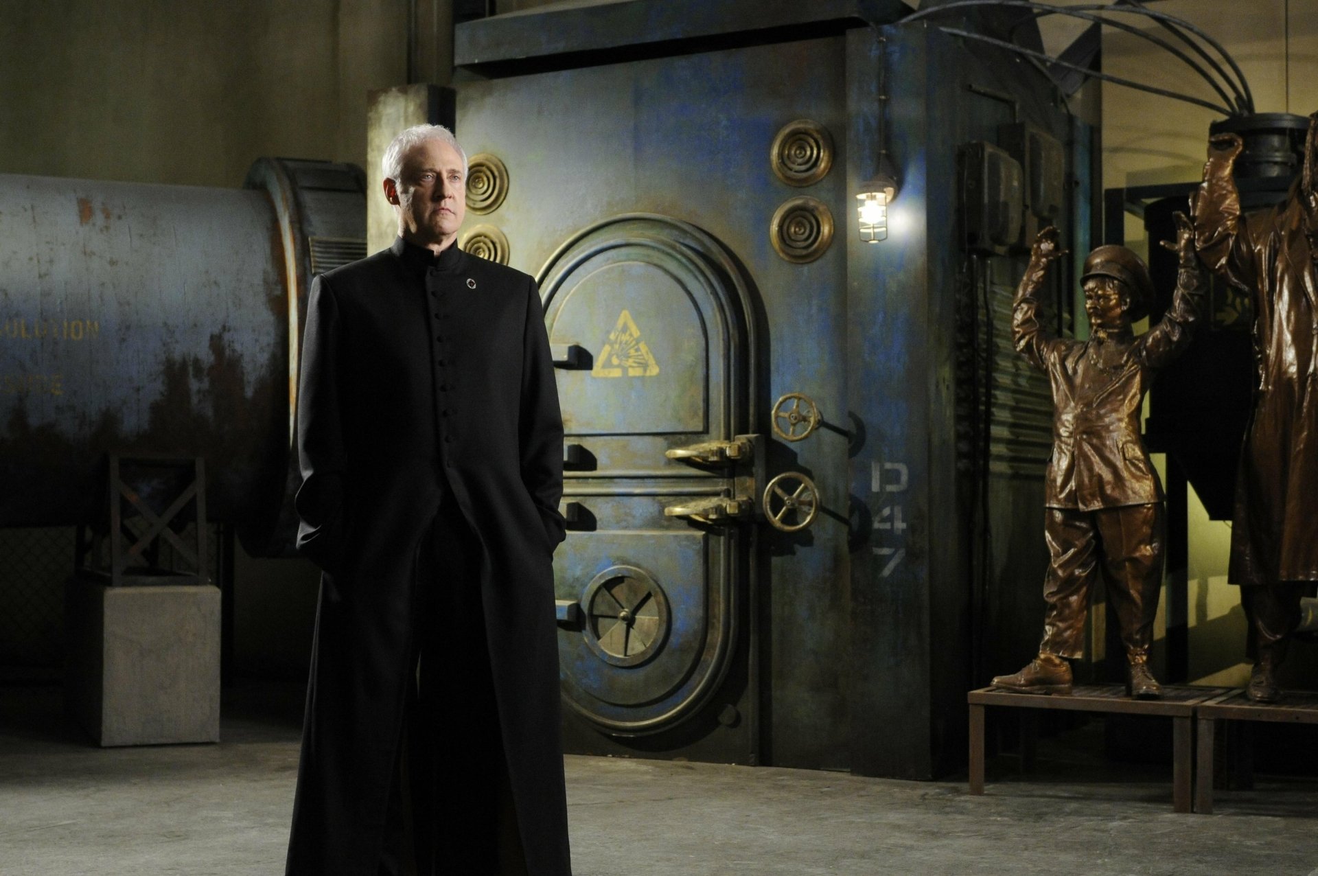 Download TV Show Warehouse 13 HD Wallpaper