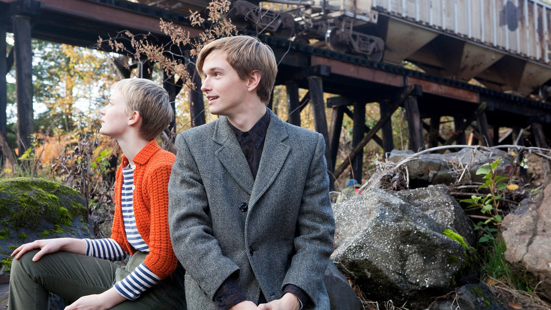 Download Mia Wasikowska Kyle Leatherberry Movie Restless HD Wallpaper