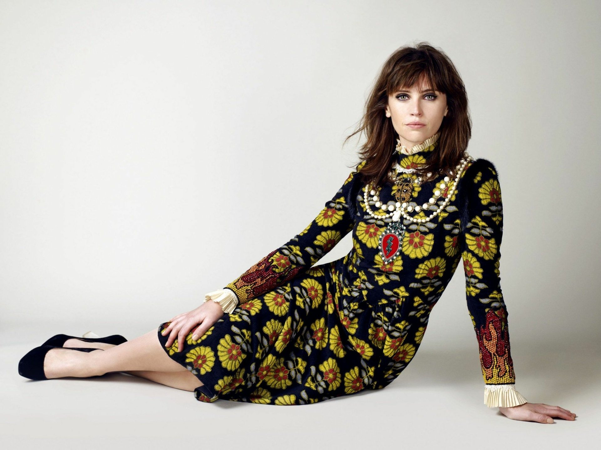 Download Brunette Actress Celebrity Felicity Jones HD Wallpaper