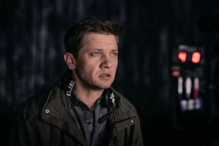 Jeremy Renner Arrival movie HD Desktop Wallpaper | Background Image