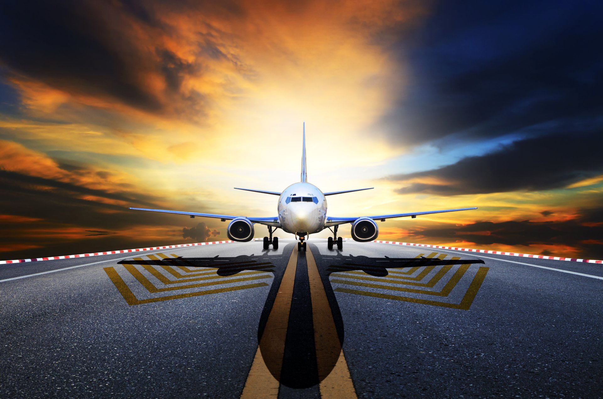 Airplane Landing Wallpapers  Top Free Airplane Landing Backgrounds   WallpaperAccess