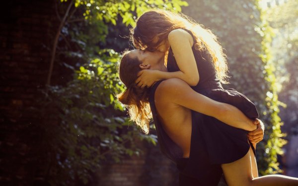 Photography Love Hug Kiss Sunny HD Wallpaper | Background Image
