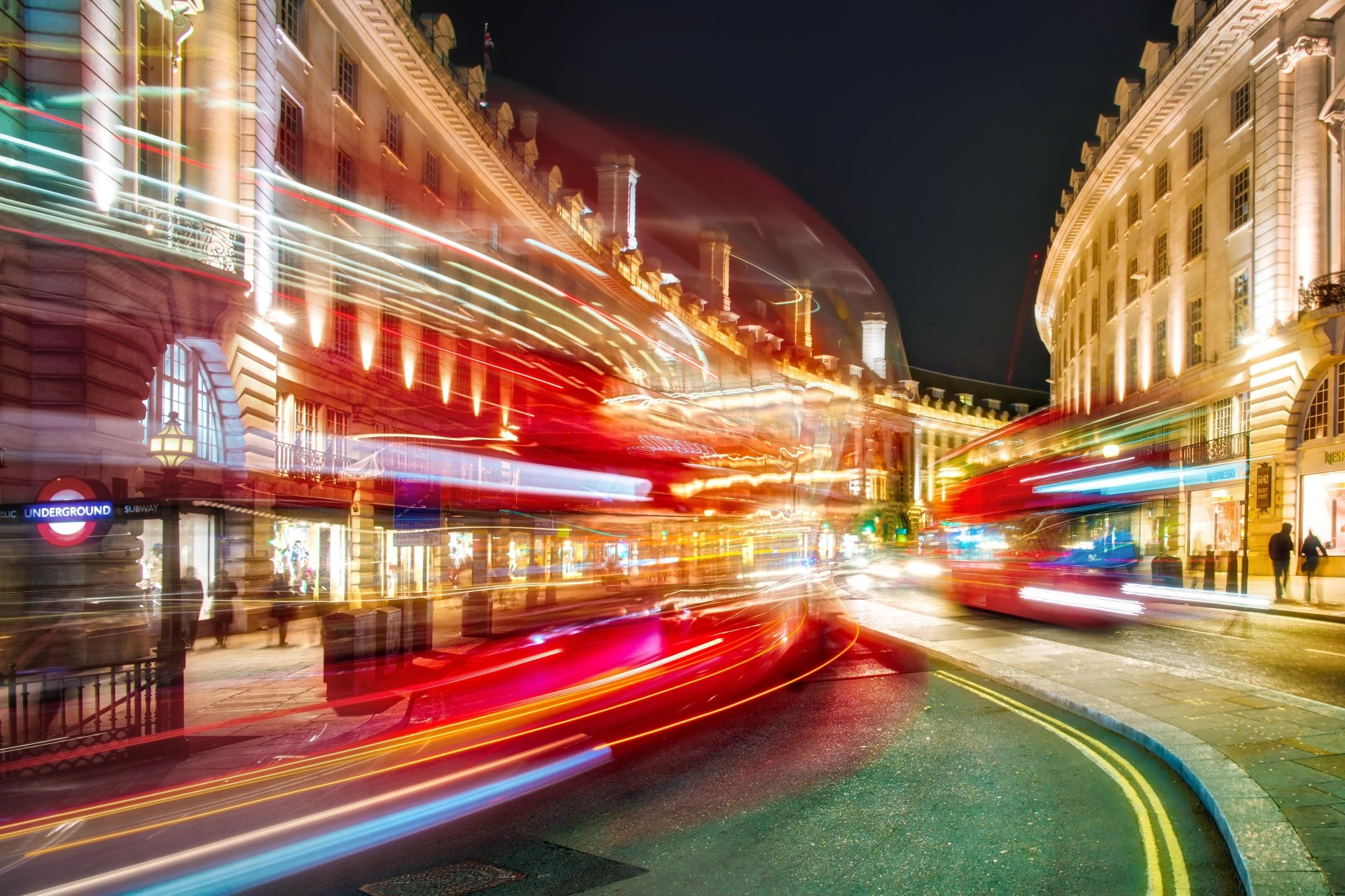 Download Night Motion Blur Street London Vehicle Bus 4k Ultra HD Wallpaper