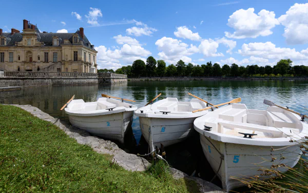  Rowboats at the Palace of Fontainebleau or Château de Fontainebleau, France