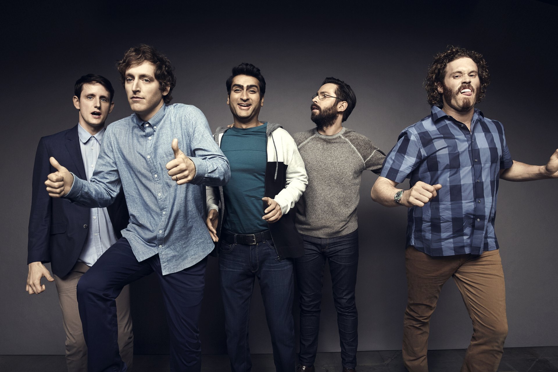 HD desktop wallpaper featuring a dynamic group pose of five main characters from Silicon Valley, against a gray background.