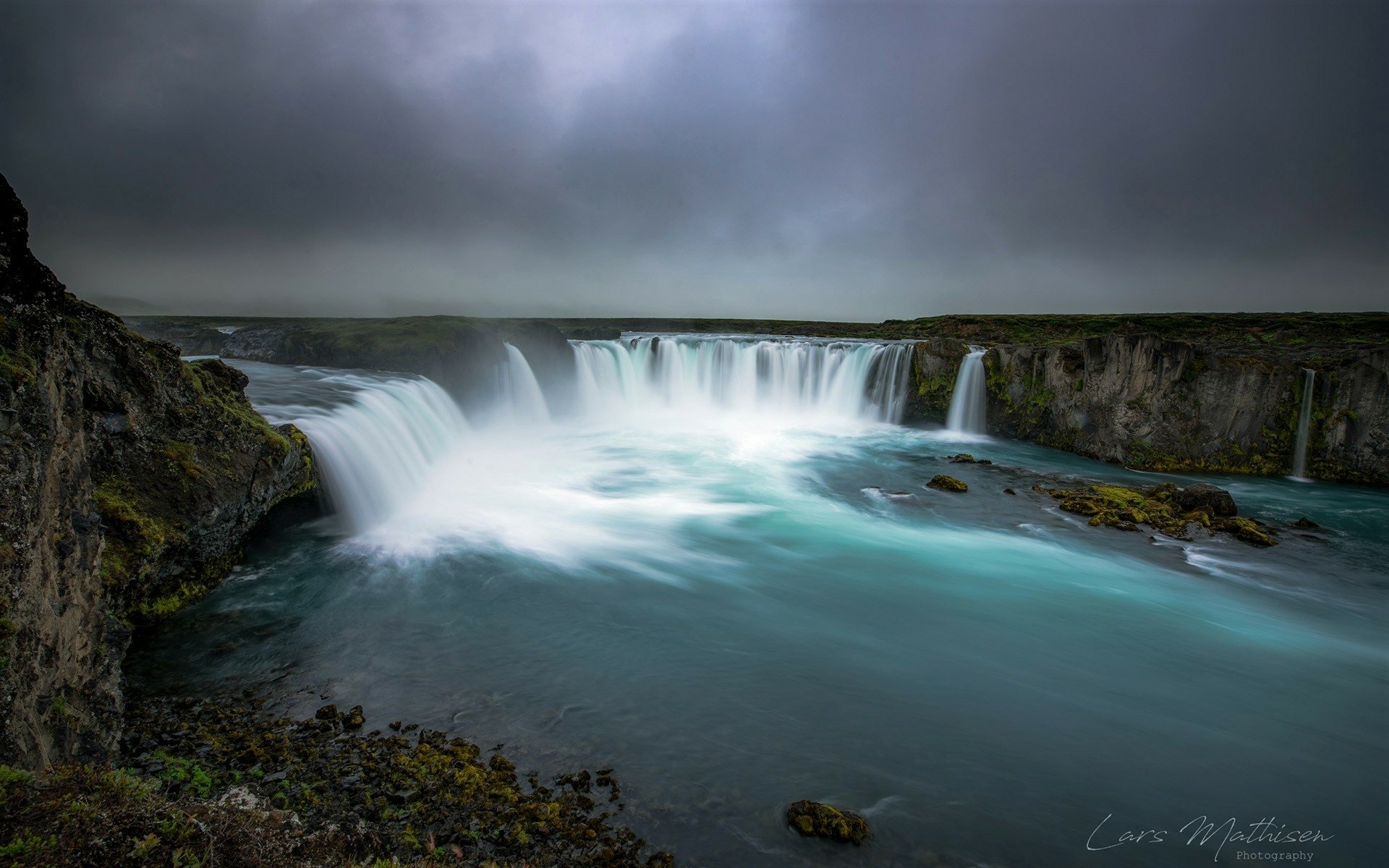 Download Nature Waterfall HD Wallpaper by Lars Mathisen