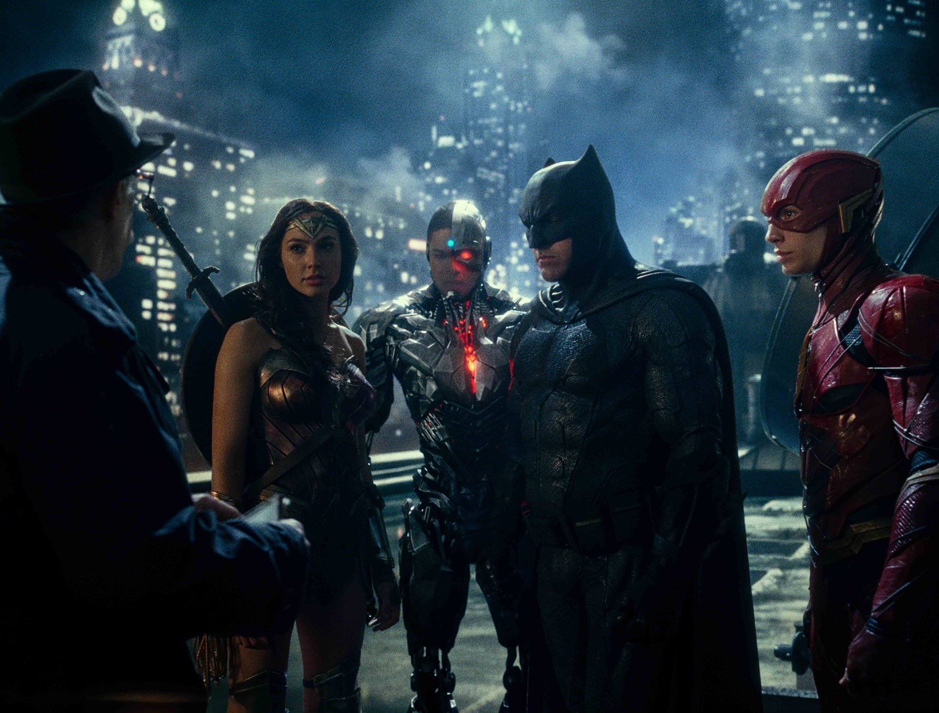 HD desktop wallpaper featuring Ray Fisher as Cyborg, Ben Affleck as Batman, Ezra Miller as Flash, and Gal Gadot as Wonder Woman from the Justice League movie.