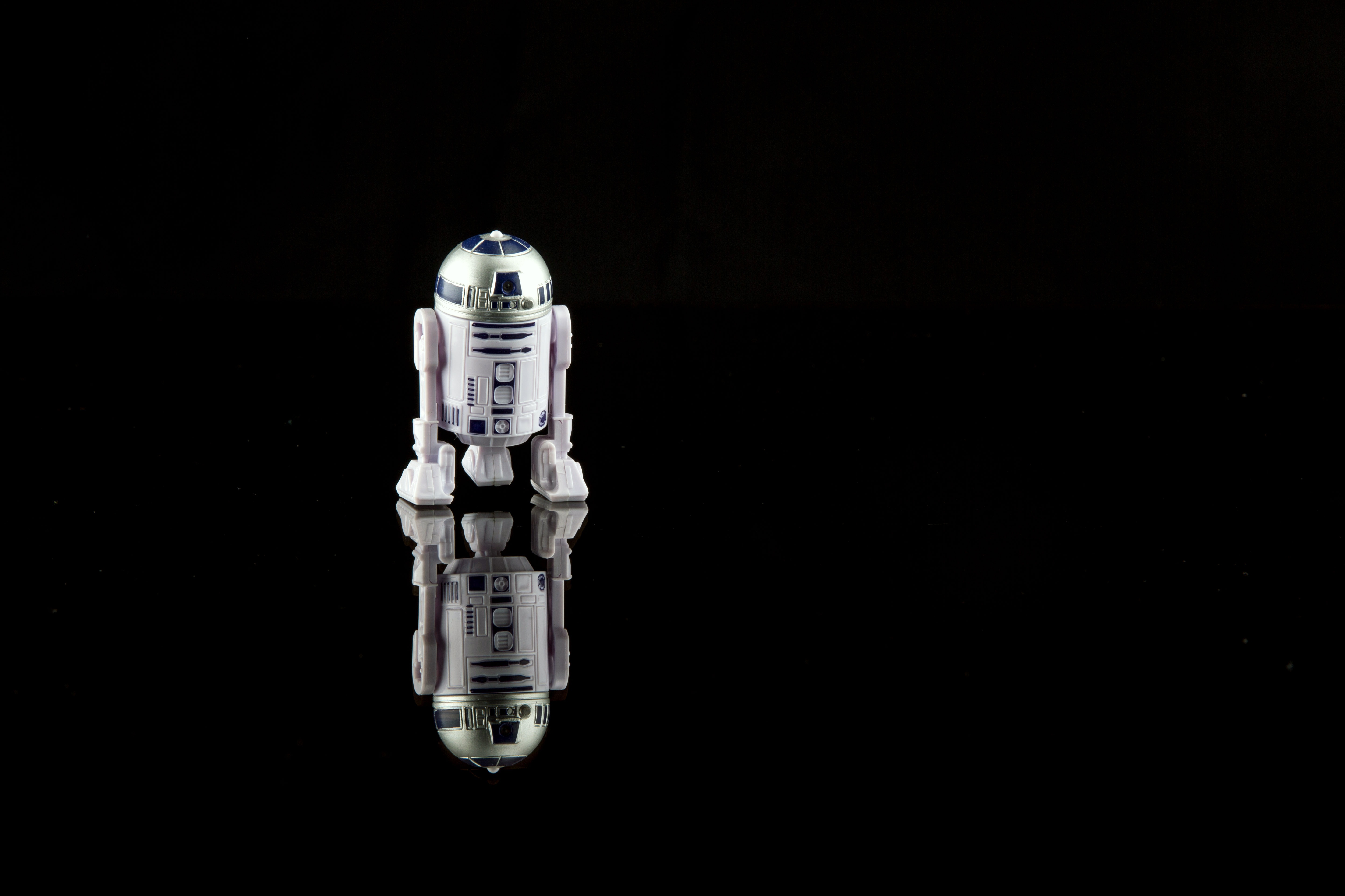R2-D2 Toy Black background by Willmar Sandoval