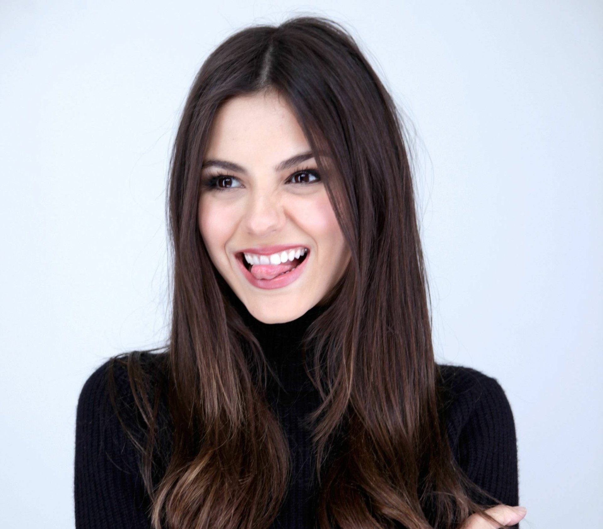 Victoria Justice HD Wallpaper | Hintergrund | 2000x1754 | ID:886724 ...
