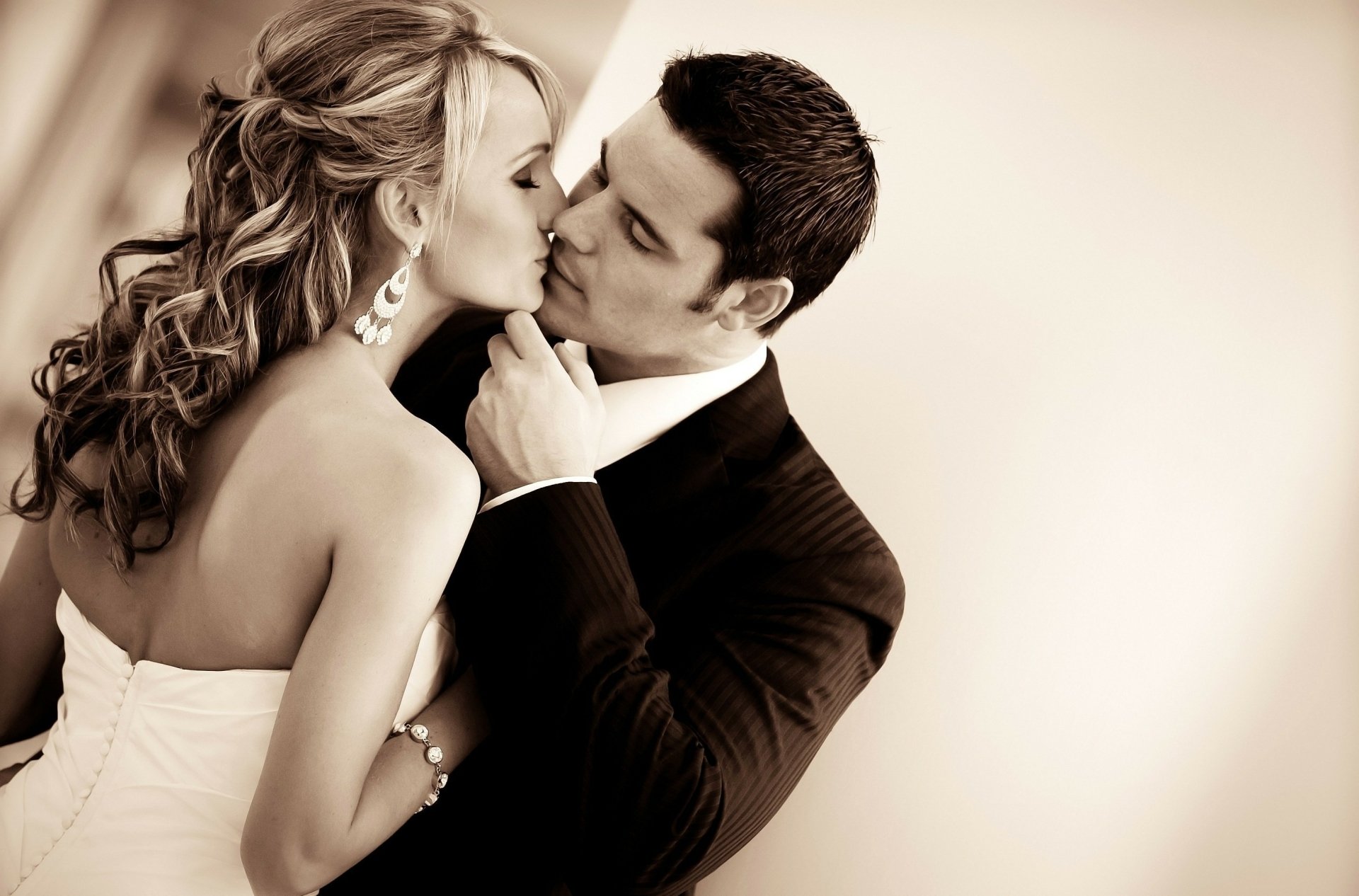 Download Earrings Groom Bride Kiss Photography Love HD Wallpaper