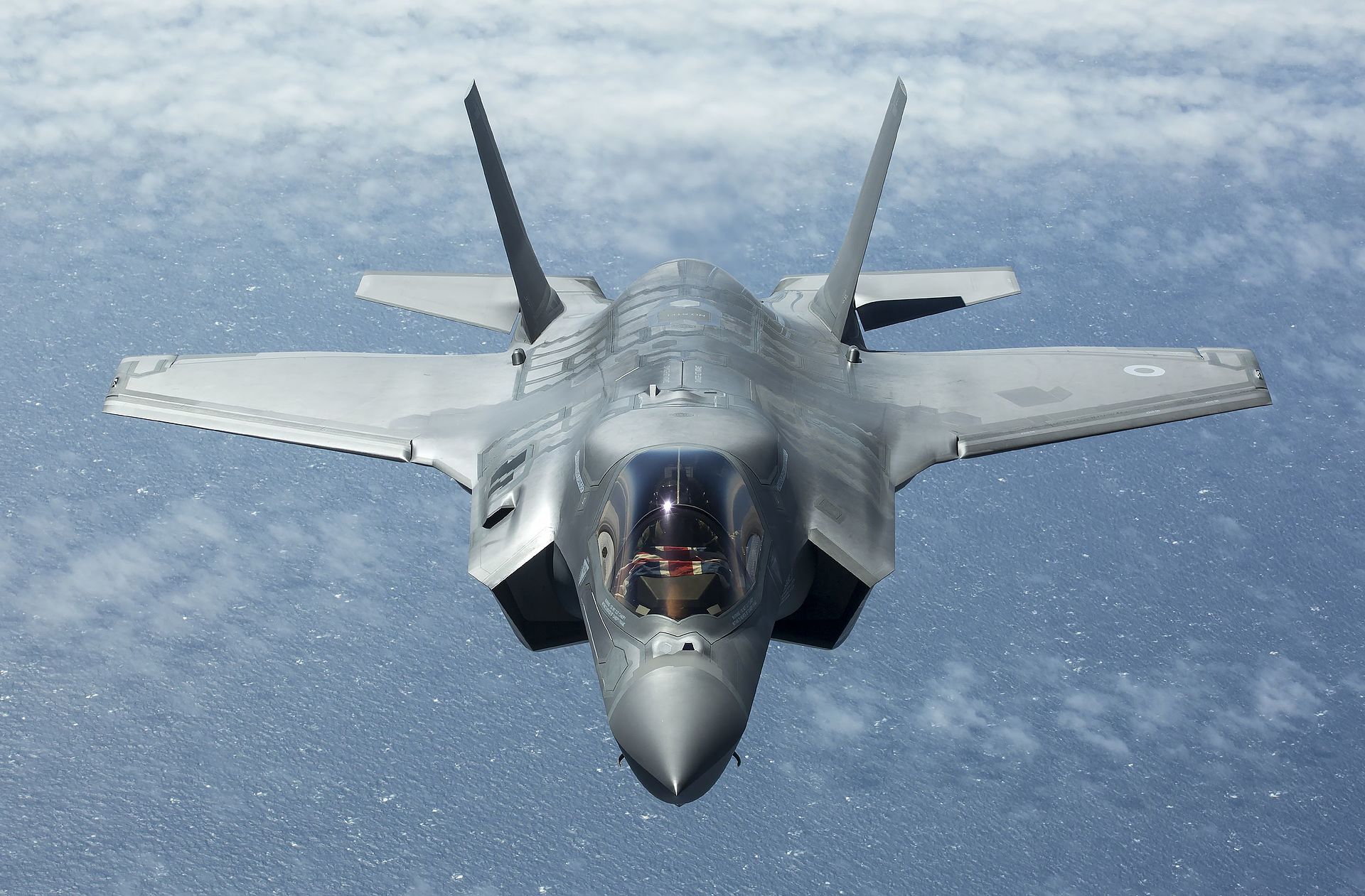 F 35 Lightning II Ultimate Military Jet Fighter HD Wallpaper F 35 Lightning II Ultimate Military Jet Fighter HD Wallpaper