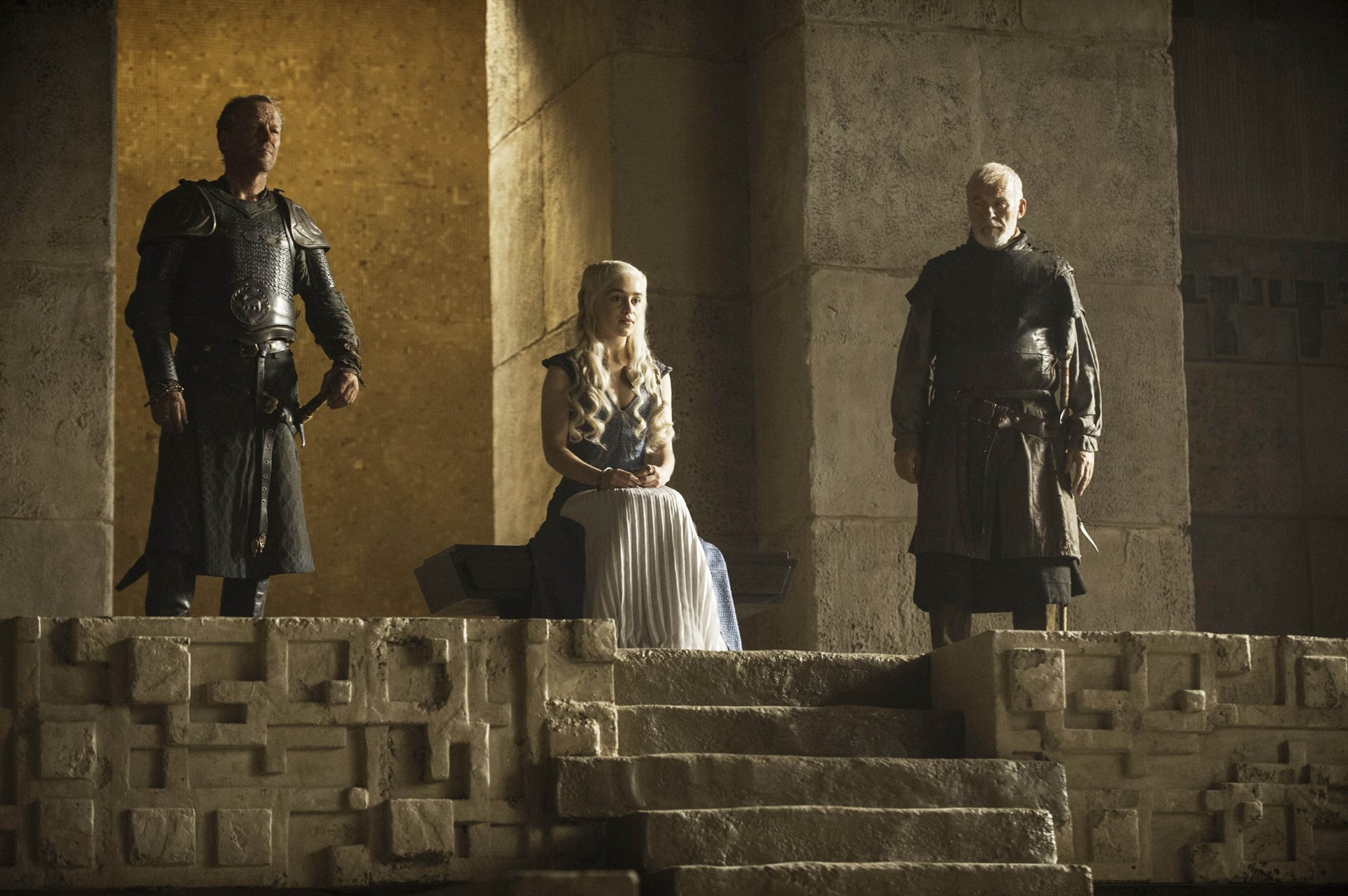 Download Ian McElhinney Emilia Clarke Iain Glen Barristan Selmy Daenerys Targaryen Jorah Mormont TV Show Game Of Thrones HD Wallpaper