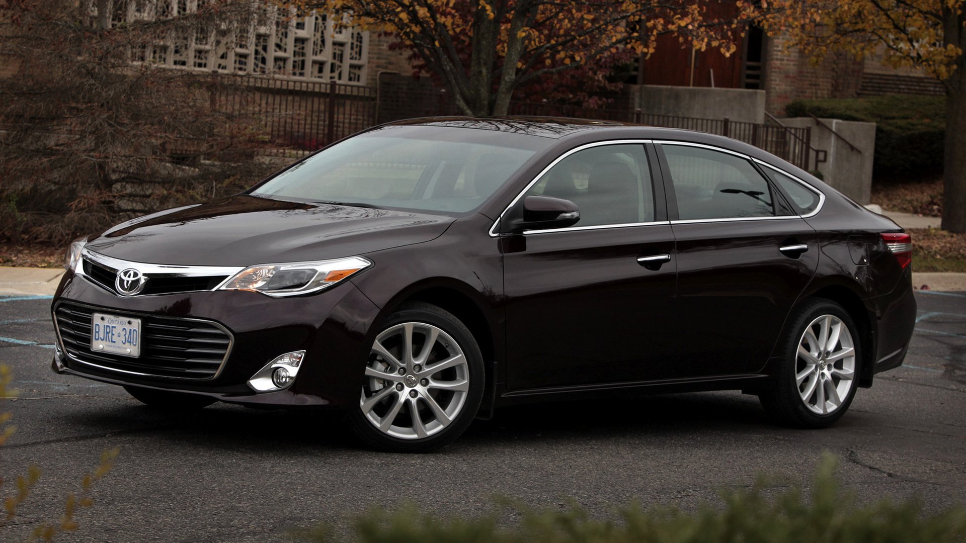 Download Car Sedan Toyota Avalon XLE Vehicle Toyota Avalon HD Wallpaper