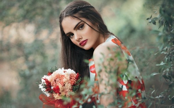 Women Model Depth Of Field Lipstick Bouquet Brunette Brown Eyes HD Wallpaper | Background Image