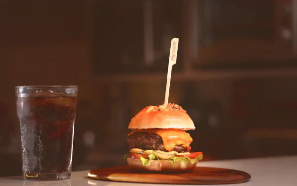  Hamburger and Coke by SaulFarfan