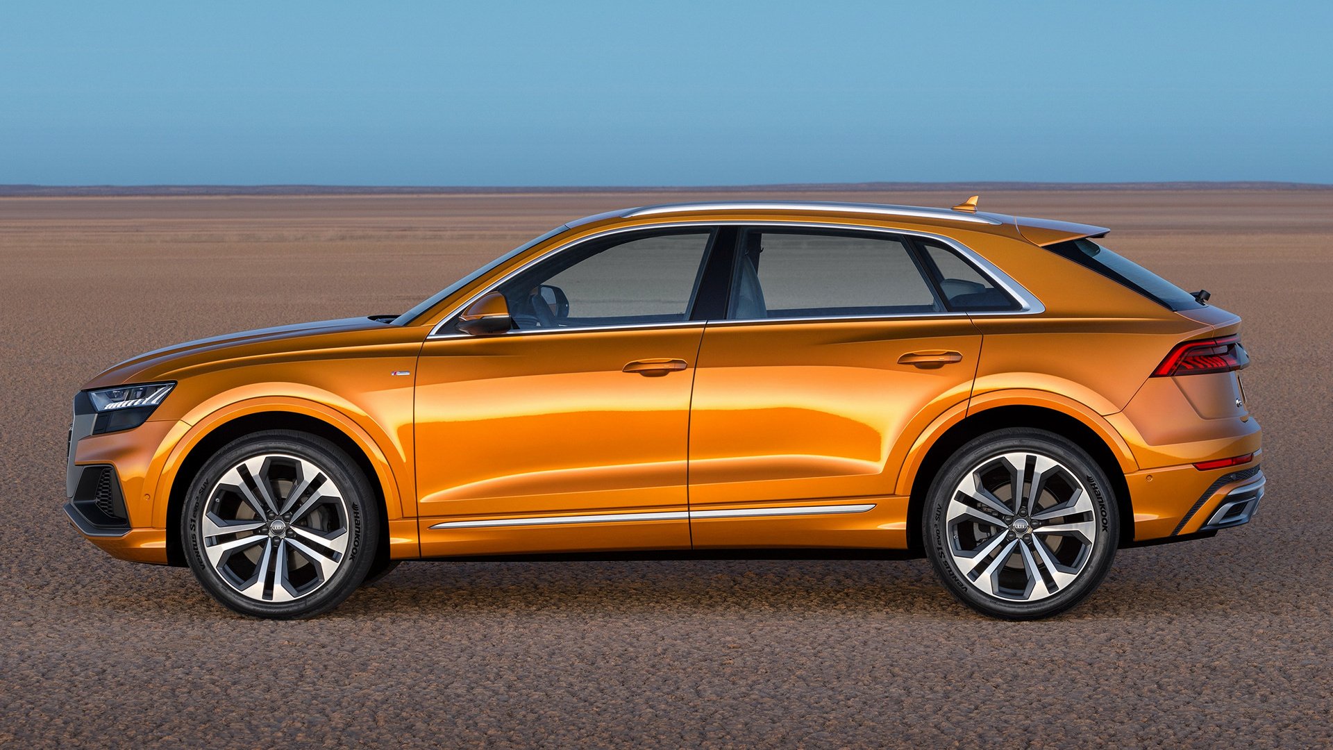 2018-audi-q8-s-line