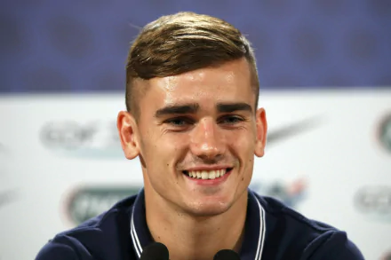 French soccer Antoine Griezmann Sports HD Desktop Wallpaper | Background Image