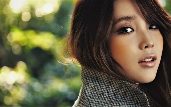 Música IU Cantantes Corea del Sur Asiática Cara Morena Brown Eyes Singer South Korean Fondo de pantalla HD | Fondo de Escritorio