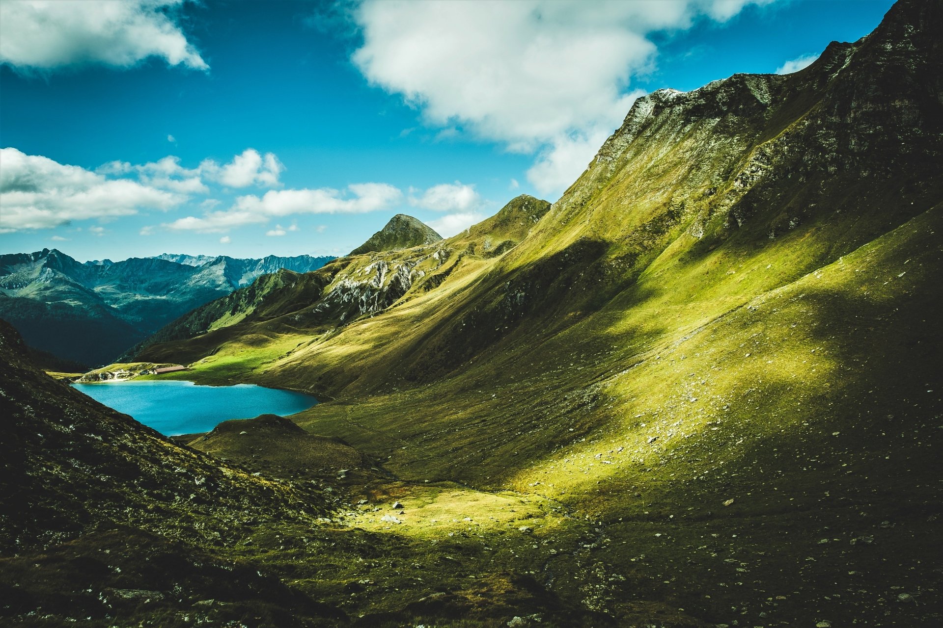 download-lake-mountain-nature-landscape-4k-ultra-hd-wallpaper
