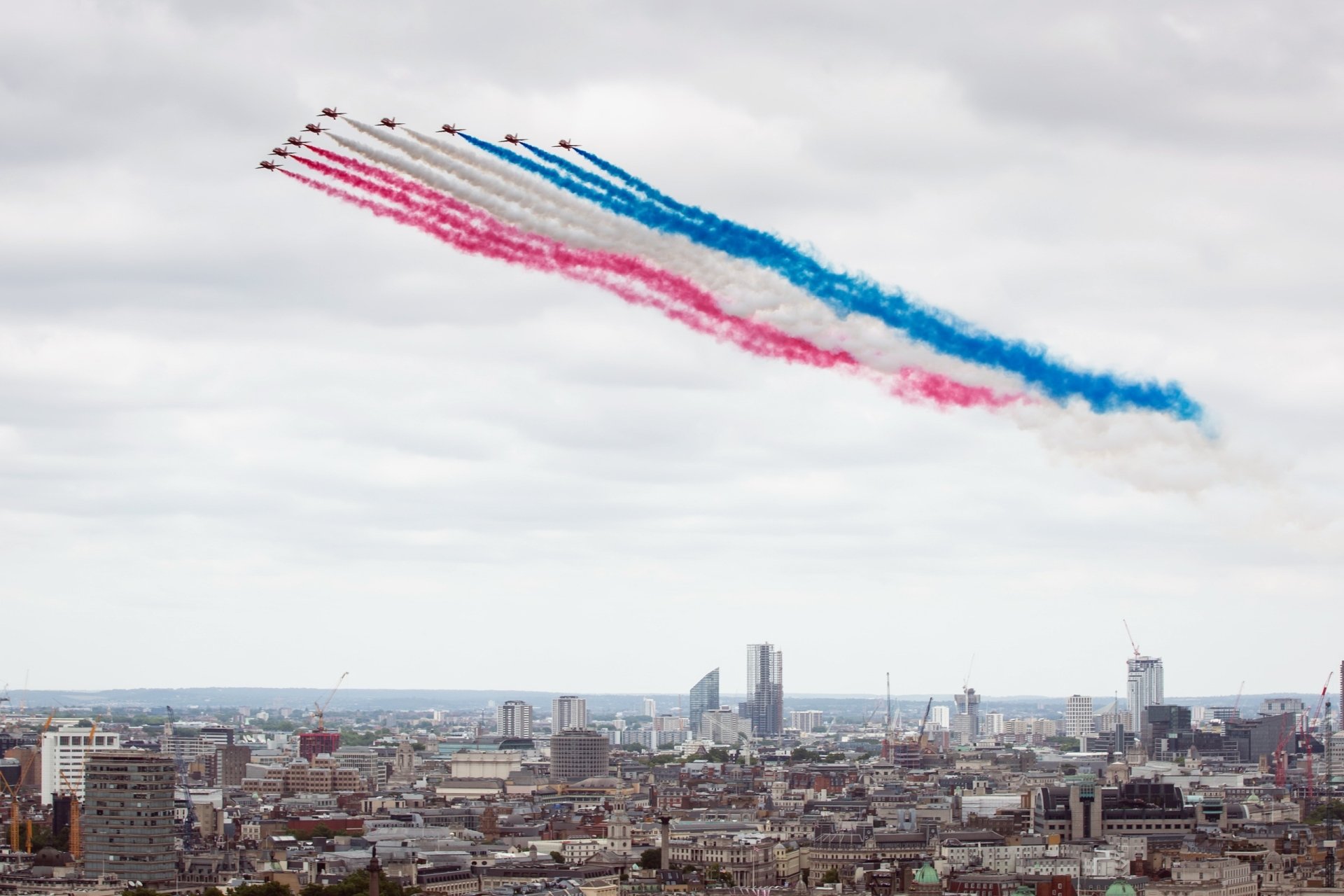 Download Cityscape City Smoke Aircraft Jet Fighter Military Air Show HD Wallpaper