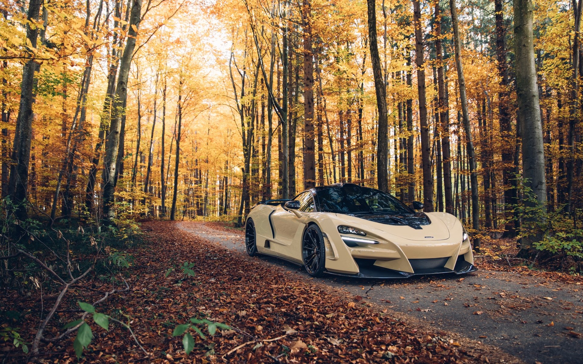 Download Supercar Yellow Car Car McLaren Vehicle McLaren 720S 4k Ultra HD Wallpaper