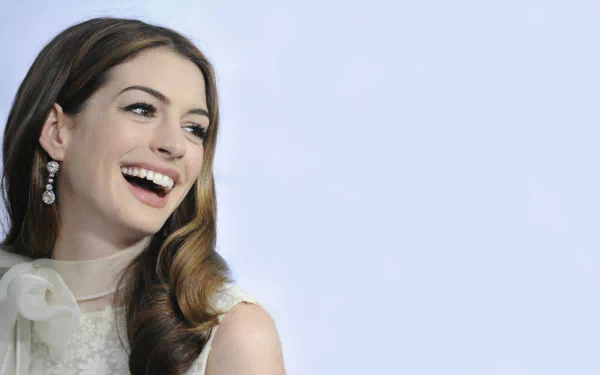 Celebrity Anne Hathaway HD Desktop Wallpaper | Background Image