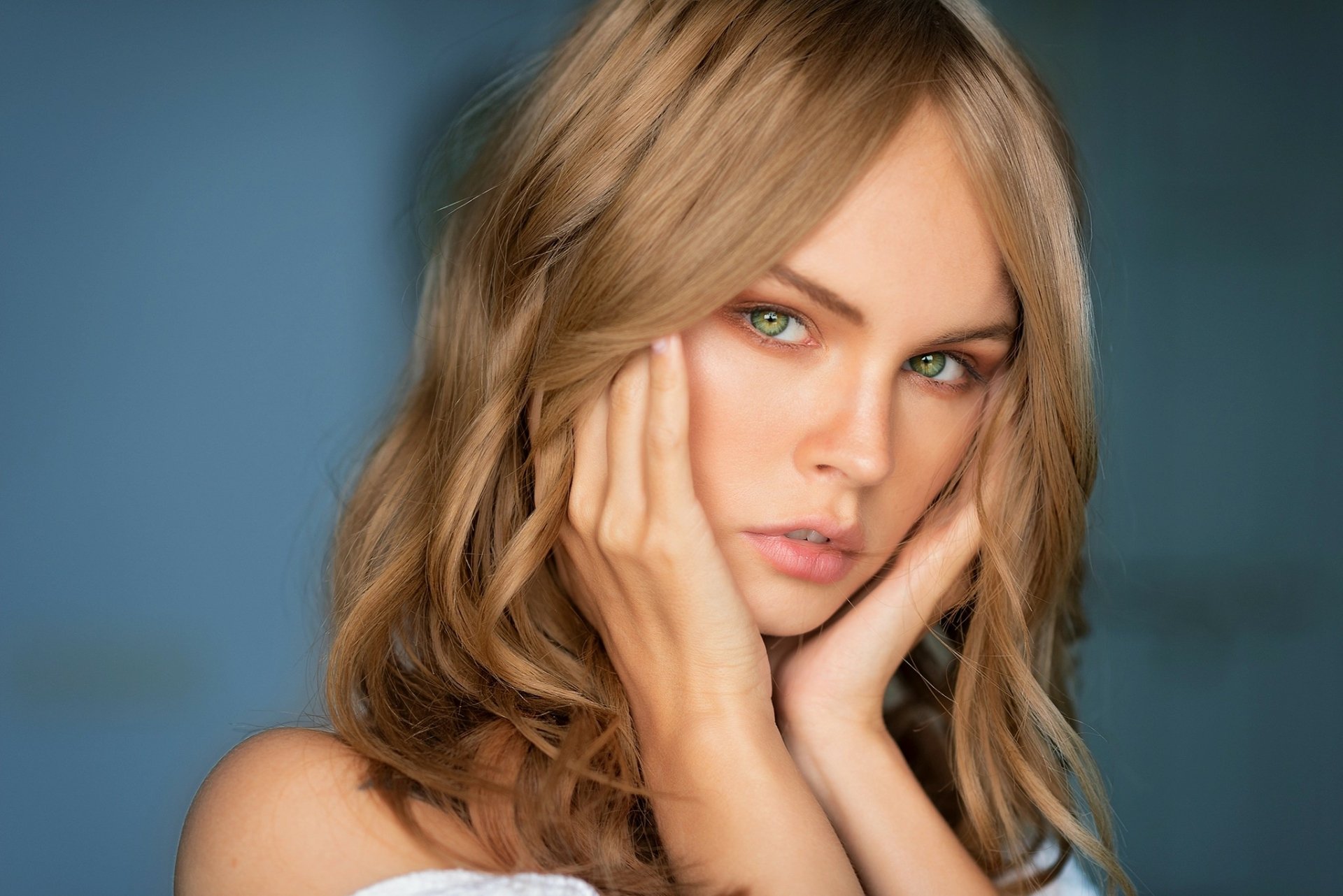 Download Blonde Green Eyes Russian Model Woman Anastasiya Scheglova HD ...