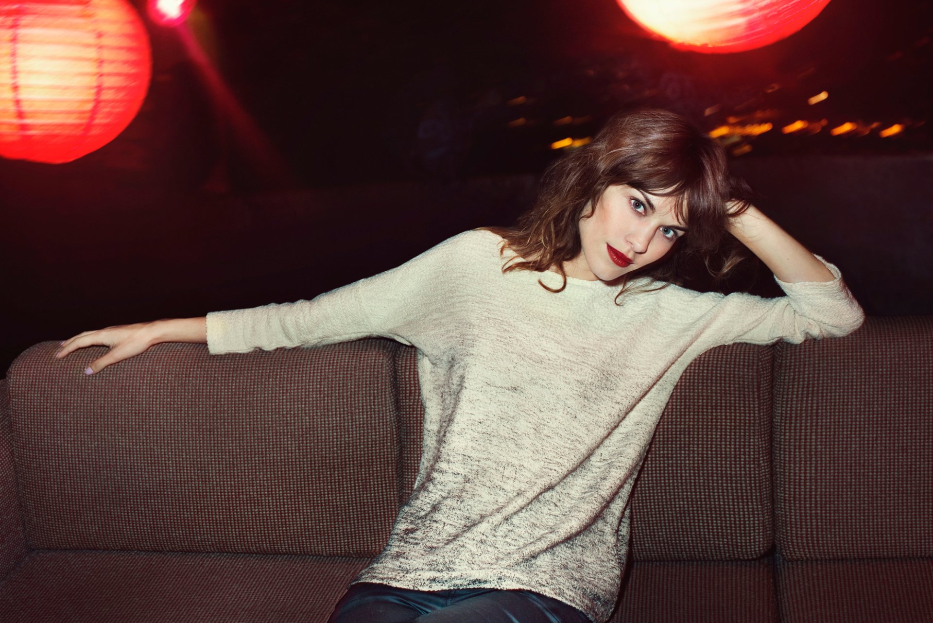 Download Lipstick Brunette Blue Eyes British Model Woman Alexa Chung HD Wallpaper