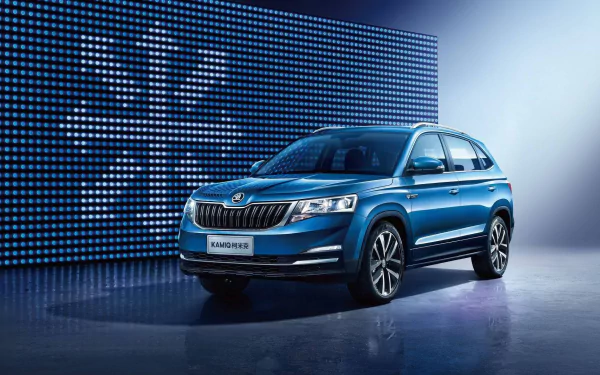 SUV car Skoda vehicle Skoda Kamiq HD Desktop Wallpaper | Background Image