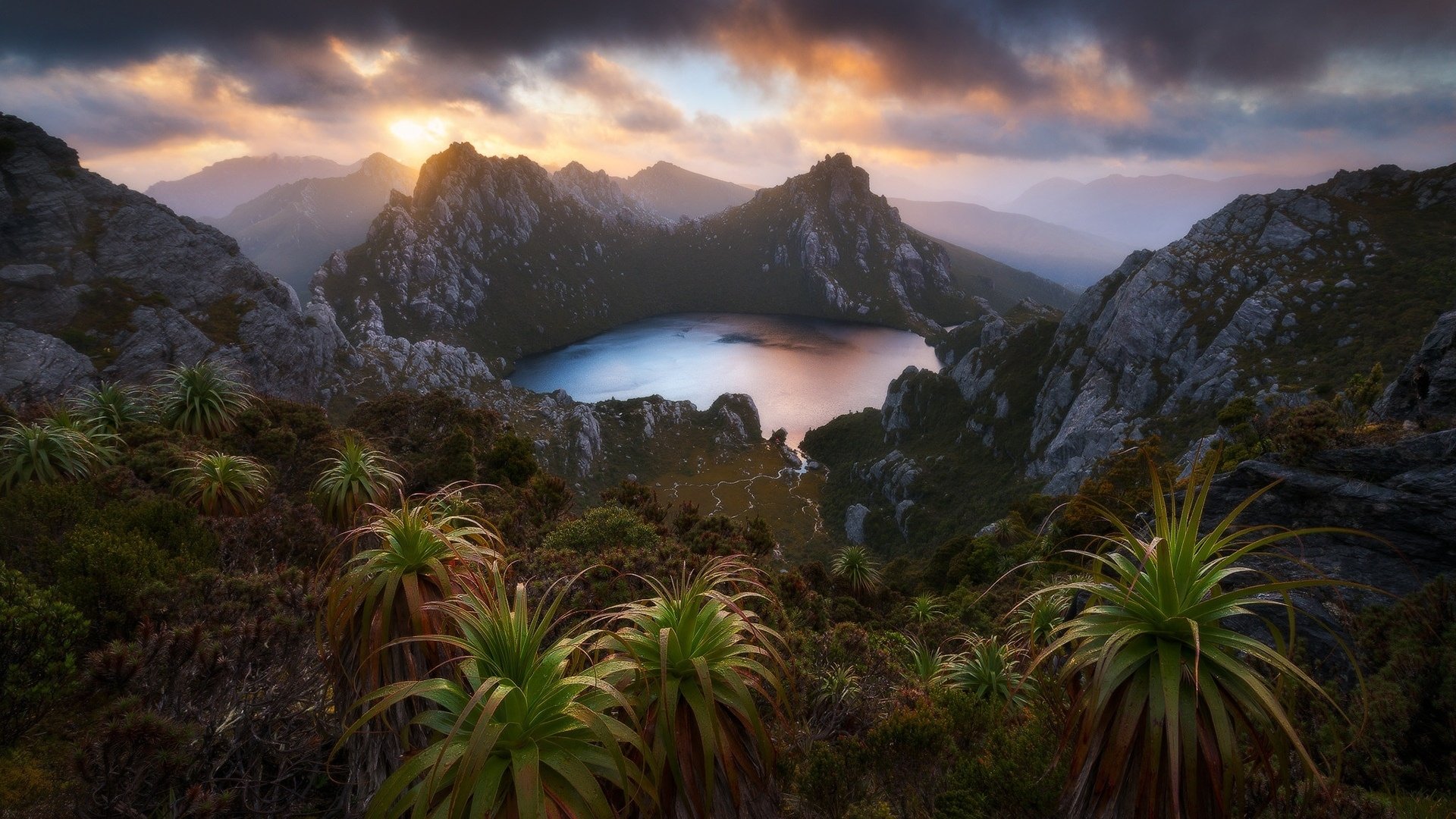 Download Tasmania Lake Oberon Lake Mountain Nature Landscape HD ...